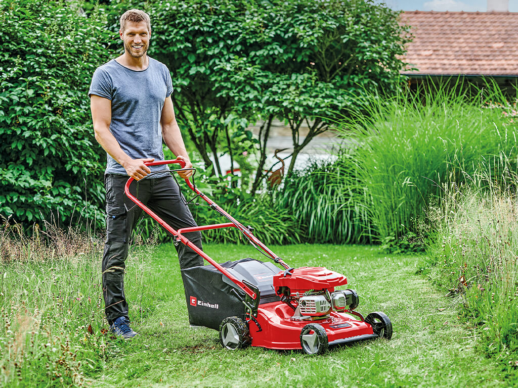 https://www.einhell.de/fileadmin/corporate-media/blog/garden-and-terrace/lawn-mower-maintenance/einhell-blog-garden-lawnmower-maintenance-preview.jpg