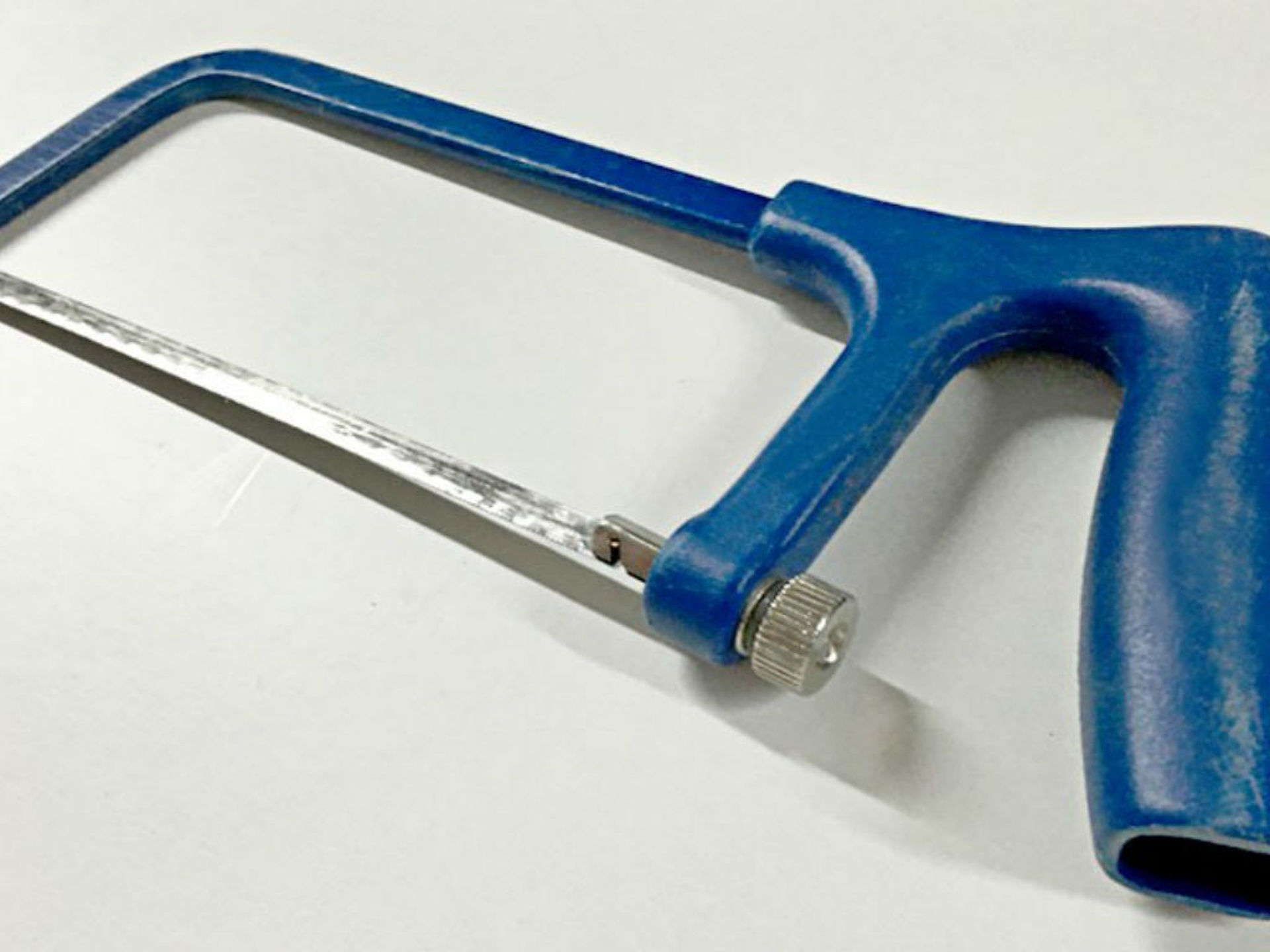 blue handsaw